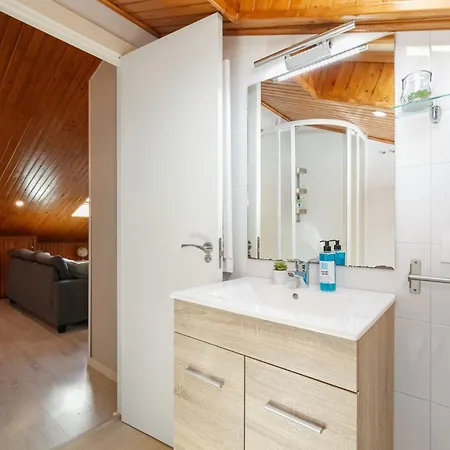 Apartment Adorable Atico Con Vistas By *